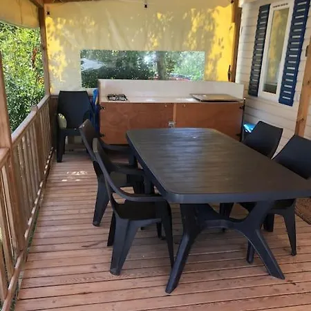 Daire Bungalow 6 Personnes Dans Camping Familiale Agde