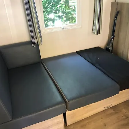 Bungalow 6 Personnes Dans Camping Familiale * Agde